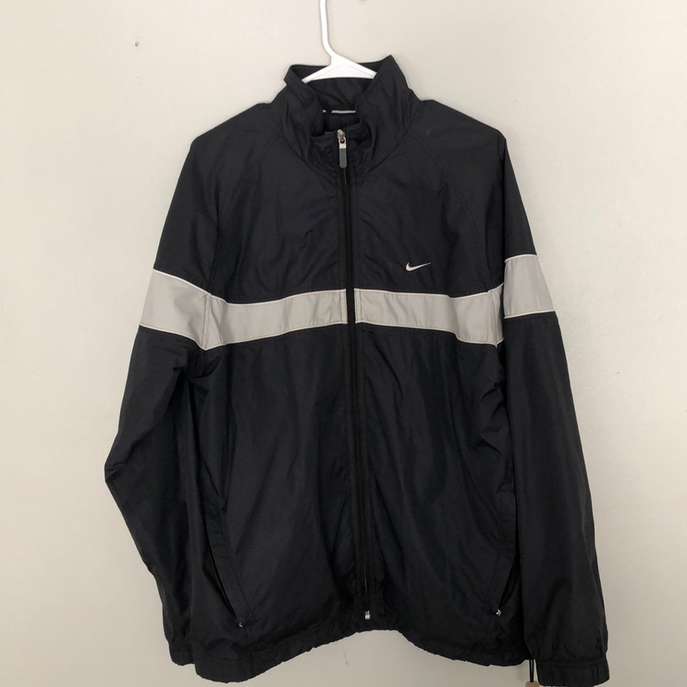 vintage nike windbreaker